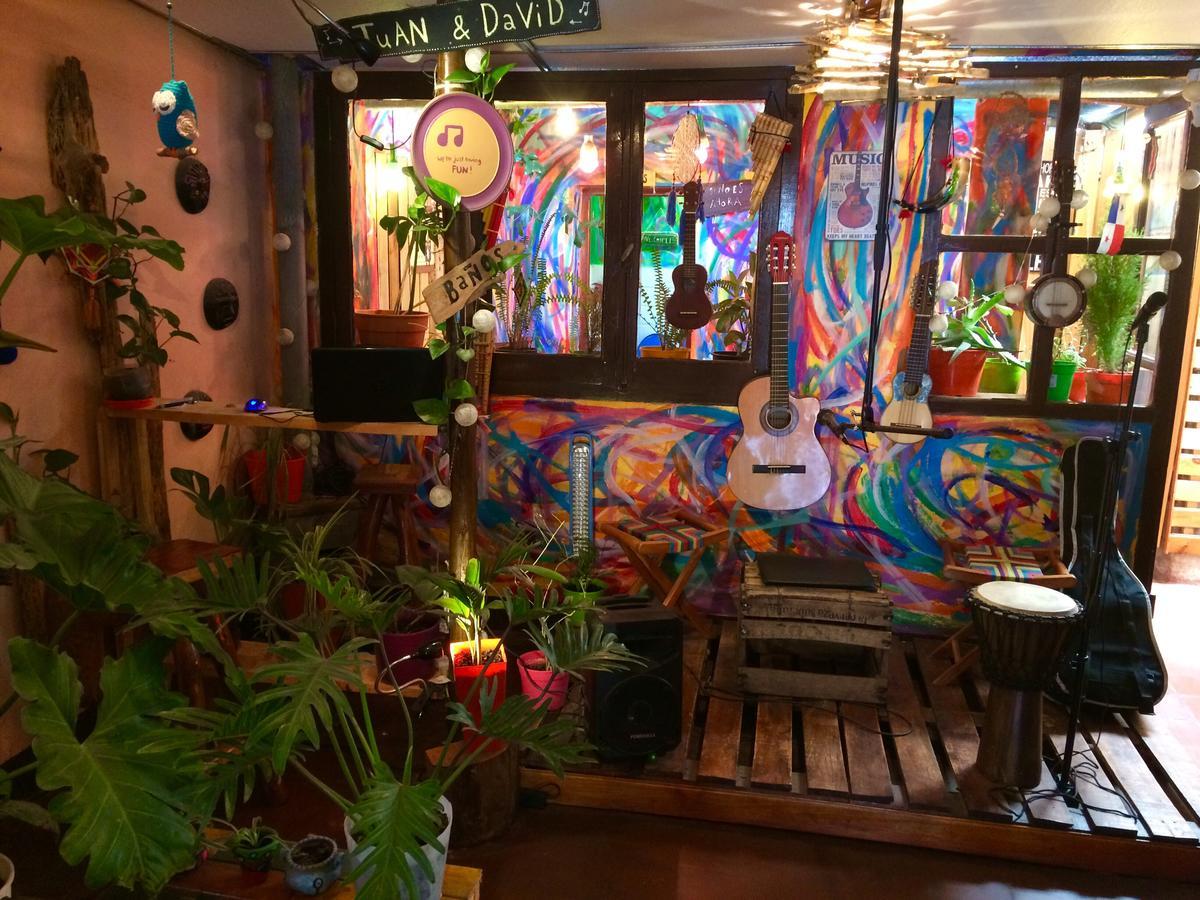 La Puerta Verde Hostel & Bar Humahuaca Kültér fotó